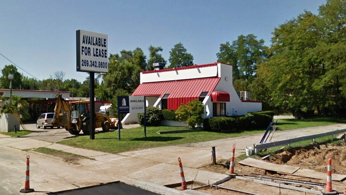 Hot n Now Hamburgers - Kalamazoo - 3904 S Westnedge (newer photo)